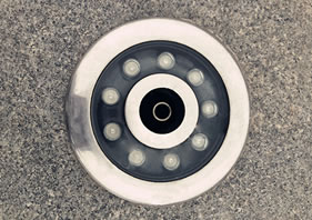 <b>噴泉設(shè)備中孔燈</b>